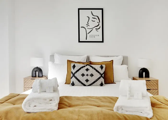 Pick A Flat\'S Apartments In Montmartre - Rue Ordener
