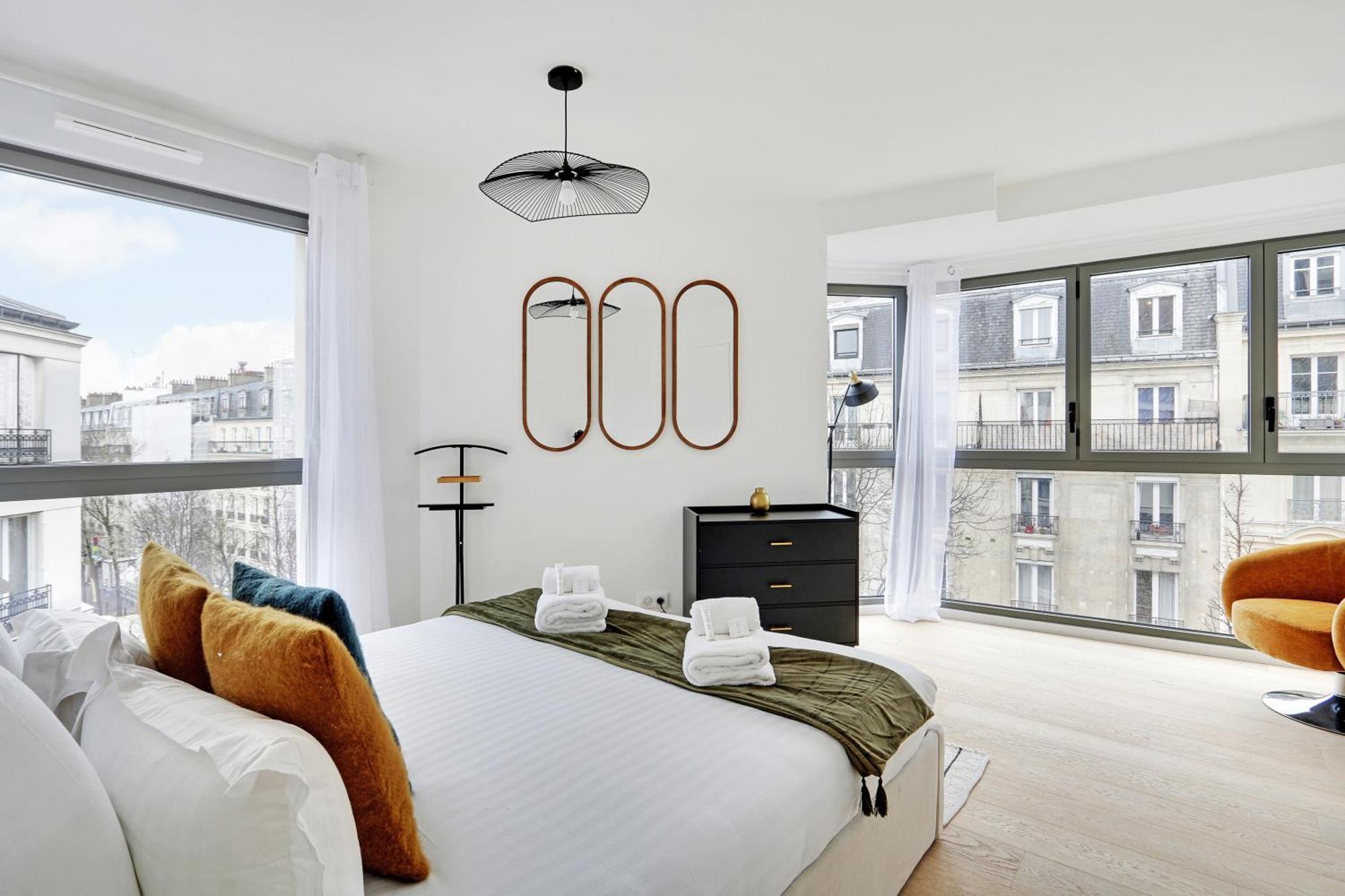 Pick A Flat's In Montmartre - Rue Ordener