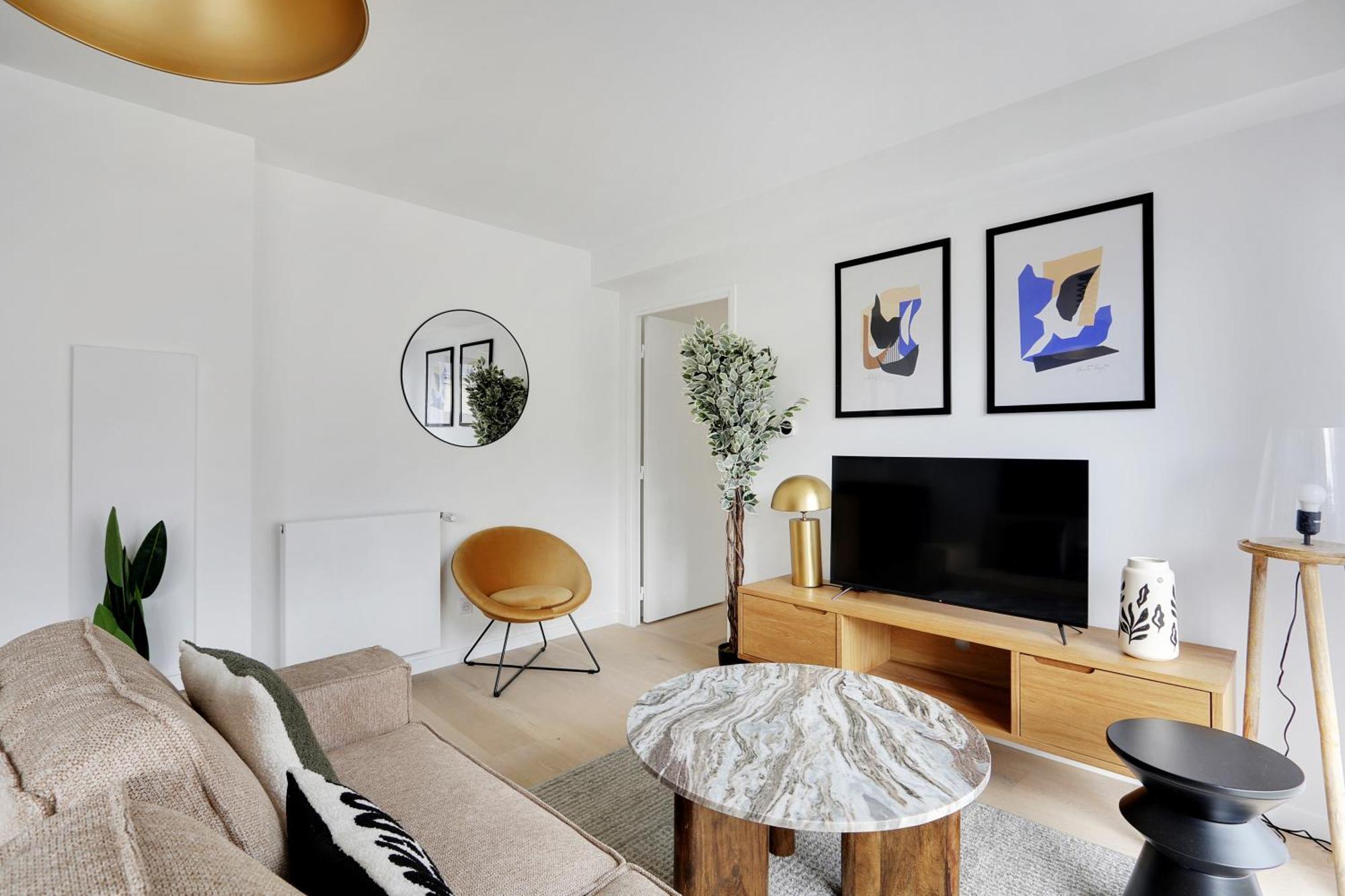 Pick A Flat's In Montmartre - Rue Ordener * Parijs