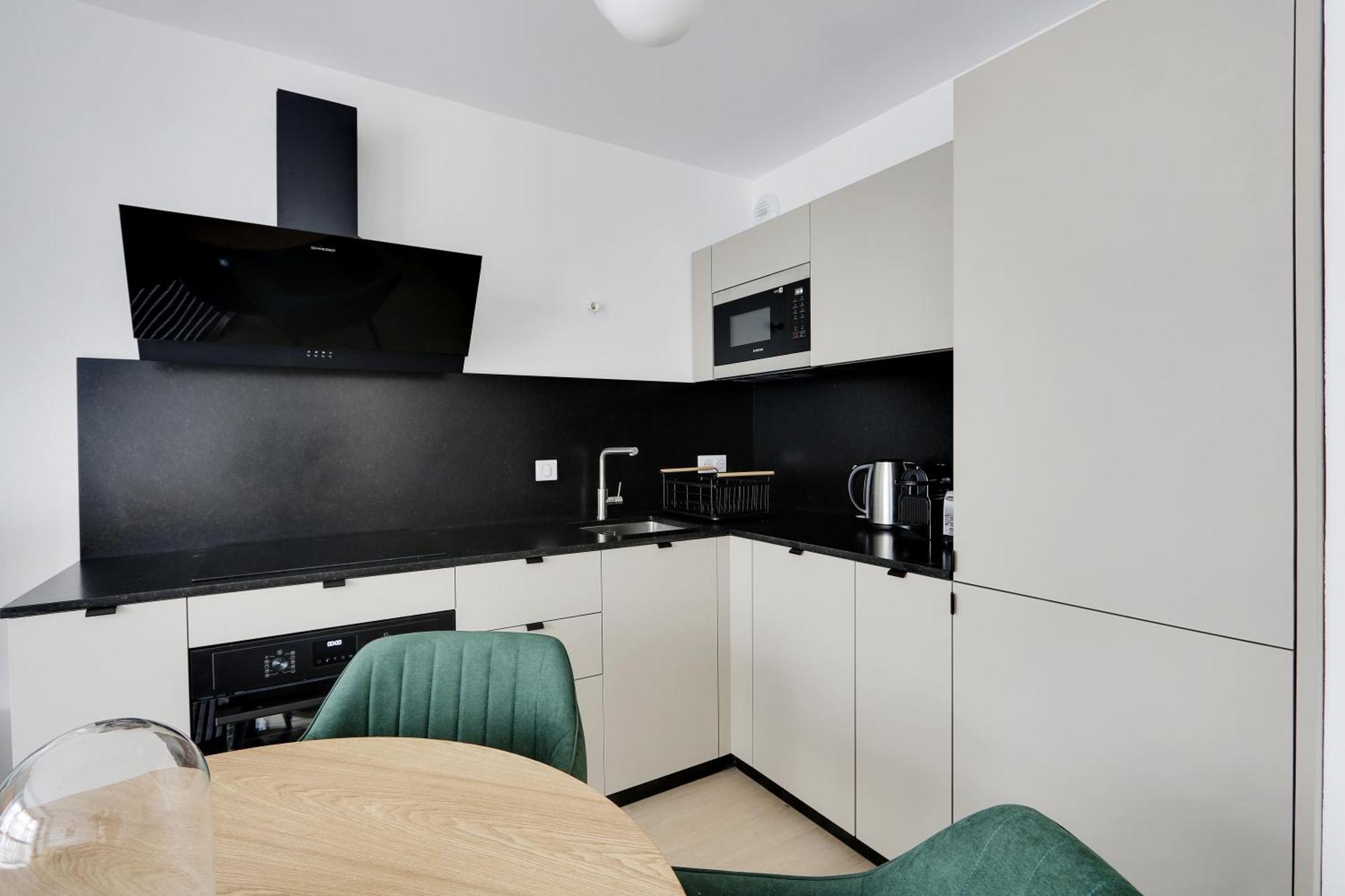 Pick A Flat's In Montmartre - Rue Ordener Parijs