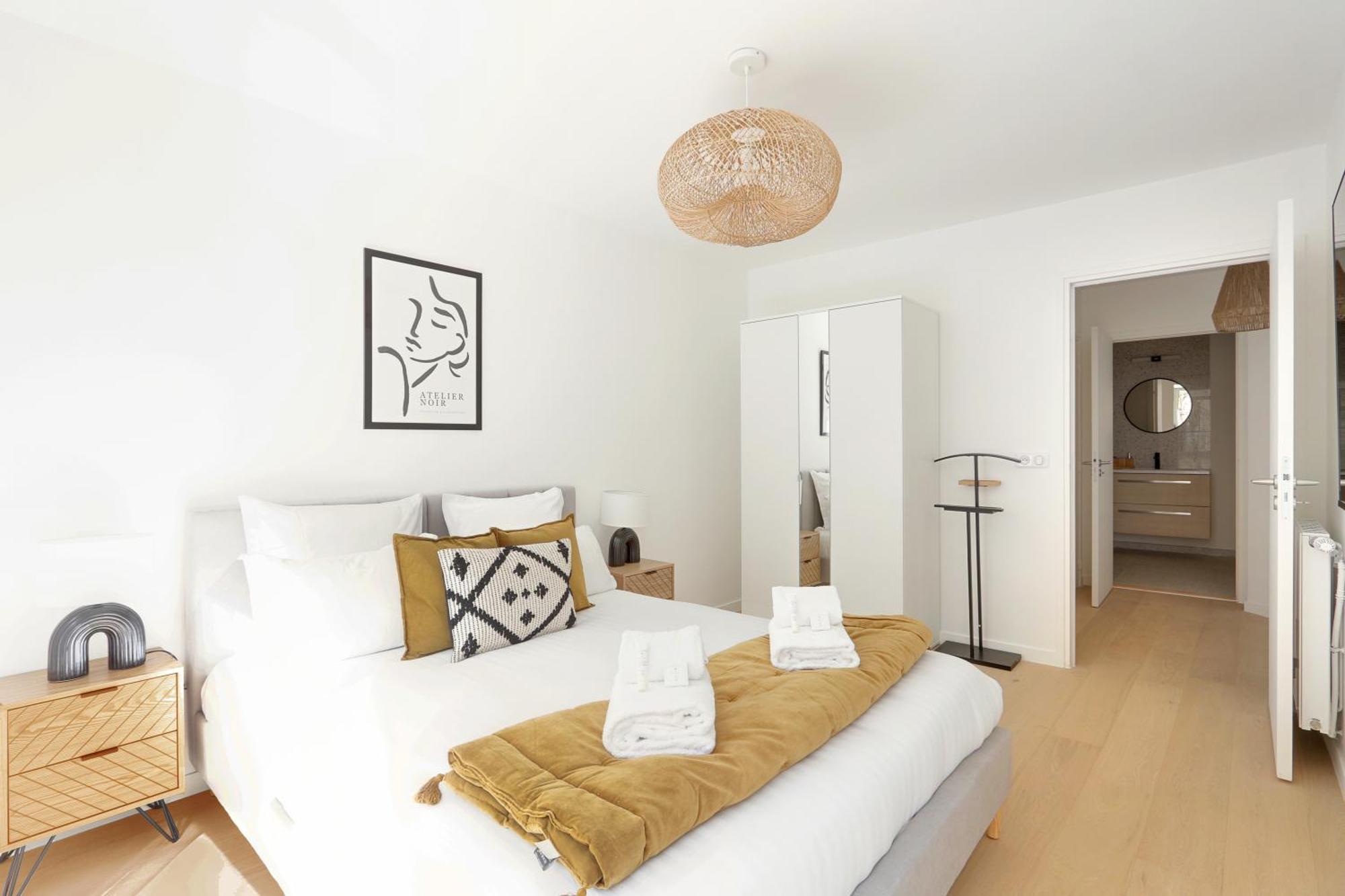 Pick A Flat's In Montmartre - Rue Ordener * Parijs