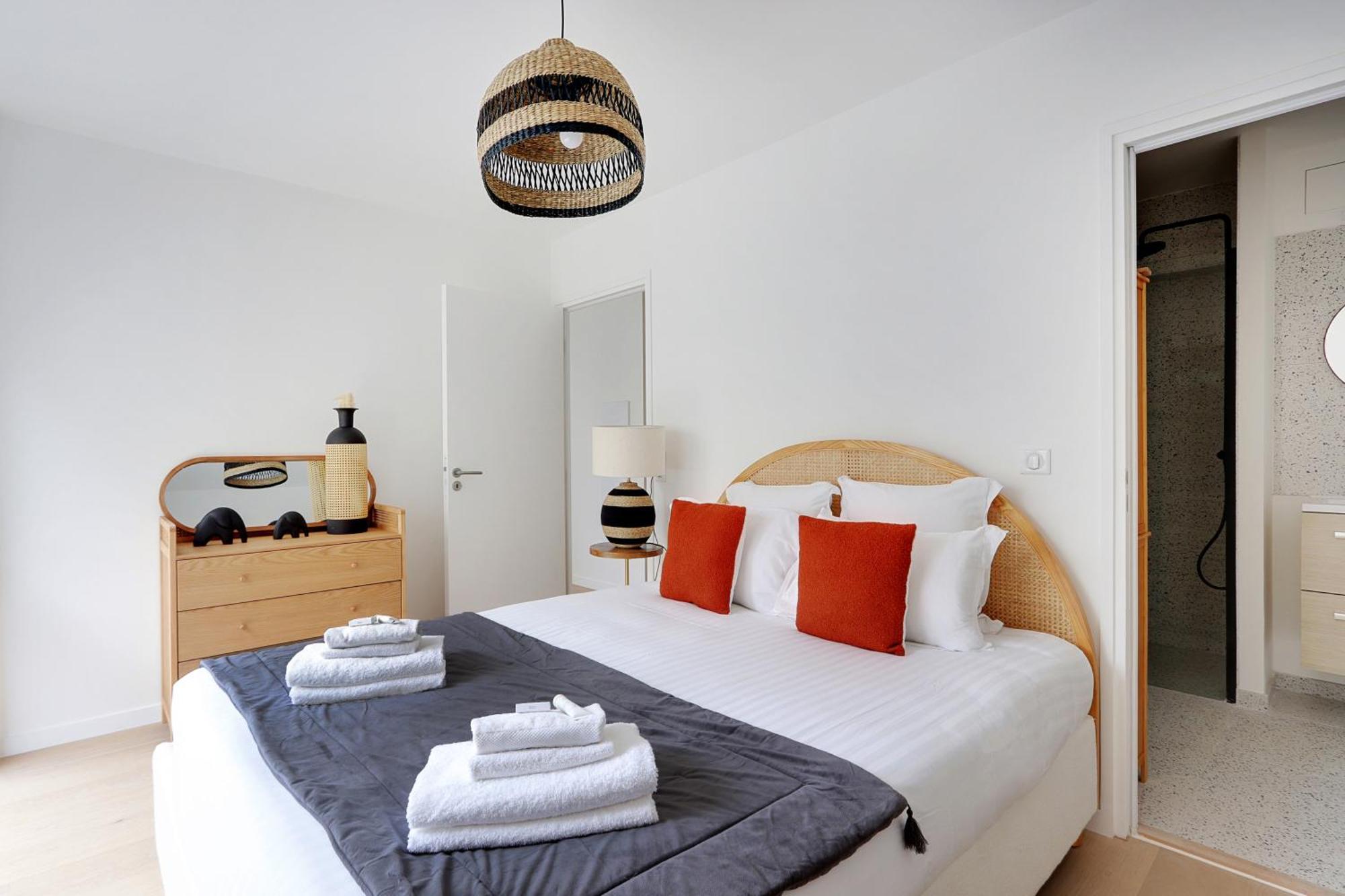 Pick A Flat's In Montmartre - Rue Ordener Parijs